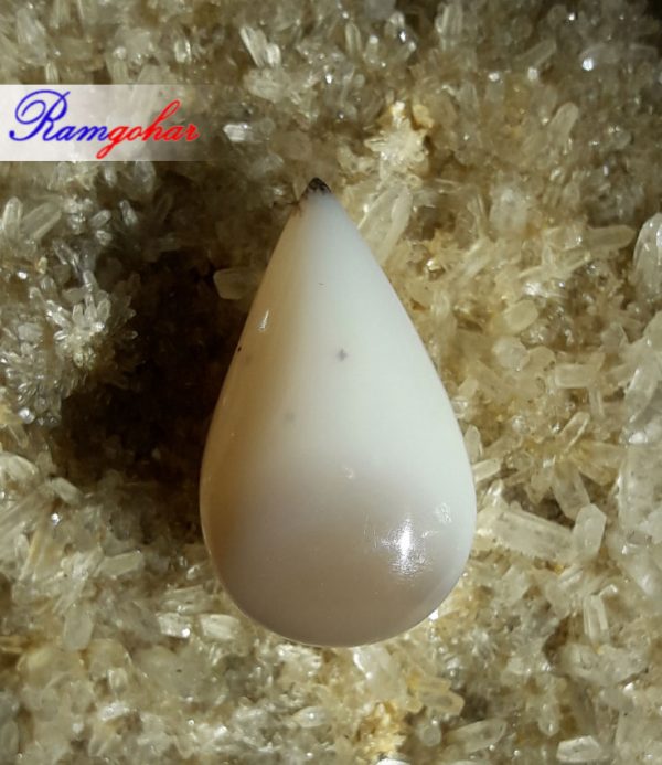 نگین عقیق سمنان8008